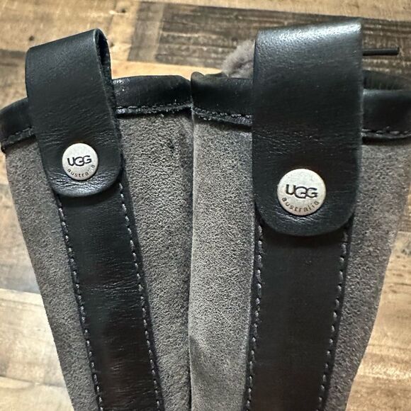 UGG Becloud Boots - Picture 5 of 10